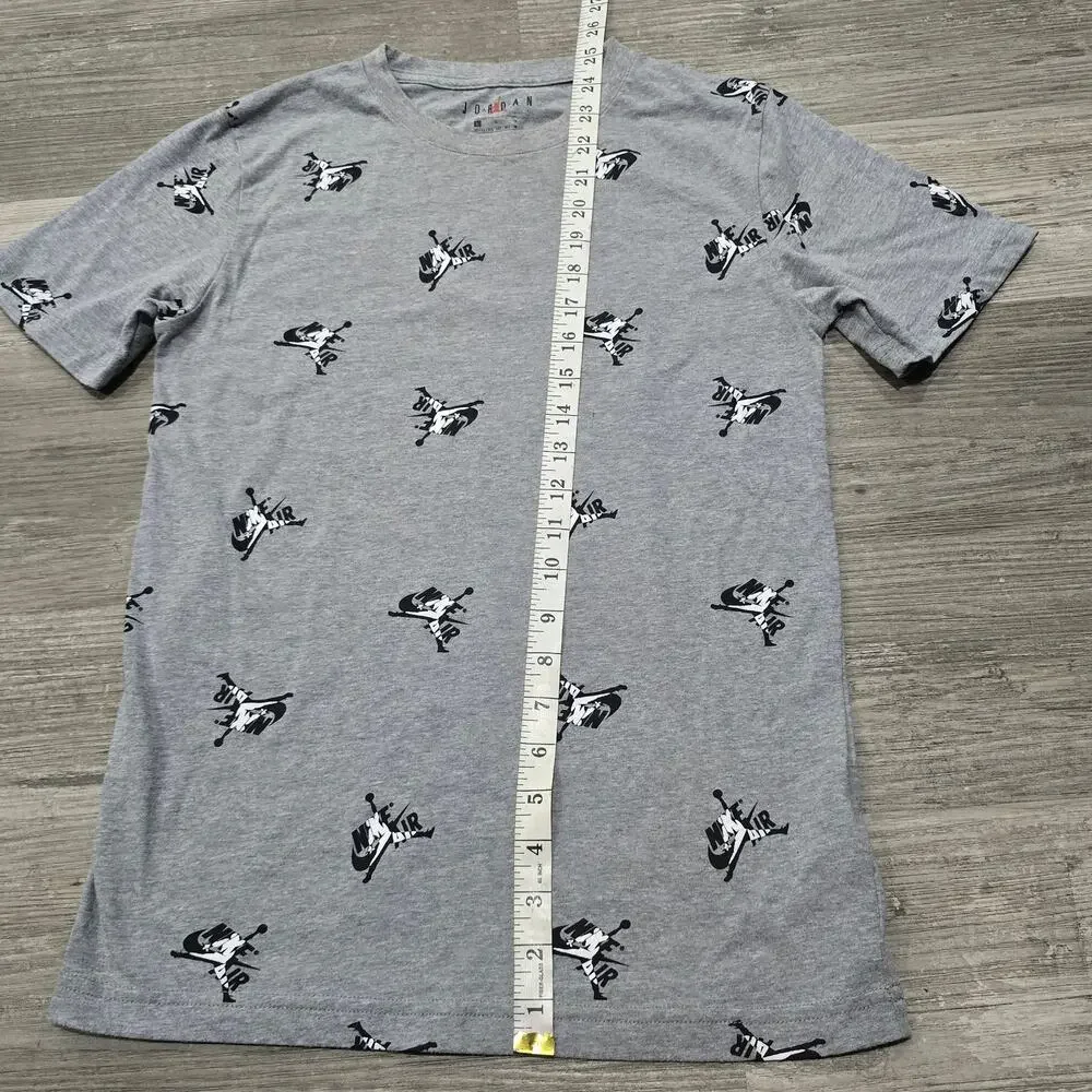 Nike Michael Jordan Gray Short Sleeve Graphic Shirt Swoosh Logo